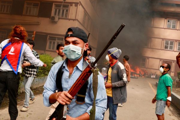 Blocco dei social network in Nepal, la reazione della Gen Z ha fatto cadere il governo