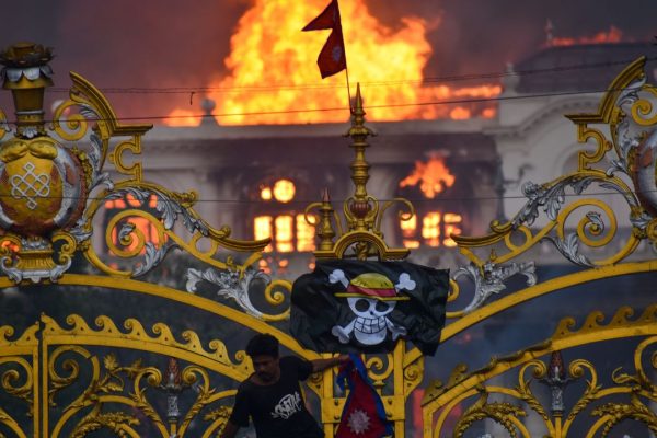 Bandiera di One Piece, perché è ormai diventata un simbolo di protesta nel mondo