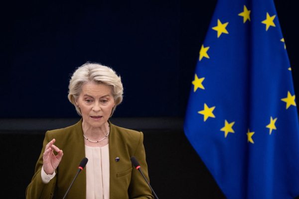 L’Europa batte un colpo: Ursula von der Leyen propone un primo pacchetto di sanzioni contro Israele