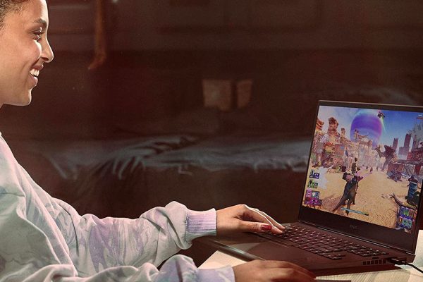 Questo portatile HP OMEN con Core Ultra 7 e display 2K 165Hz è una vera macchina da gaming (e lavoro serio) a 300€ in meno