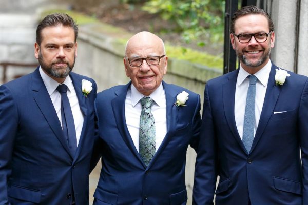 Succession è realtà, Lachlan Murdoch ha escluso i fratelli dal controllo di Fox