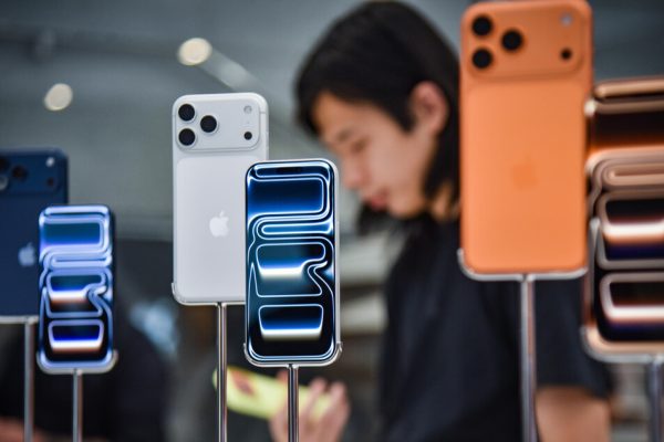 iPhone 17 Pro più inclini a graffi, sui social foto degli utenti – Future Tech