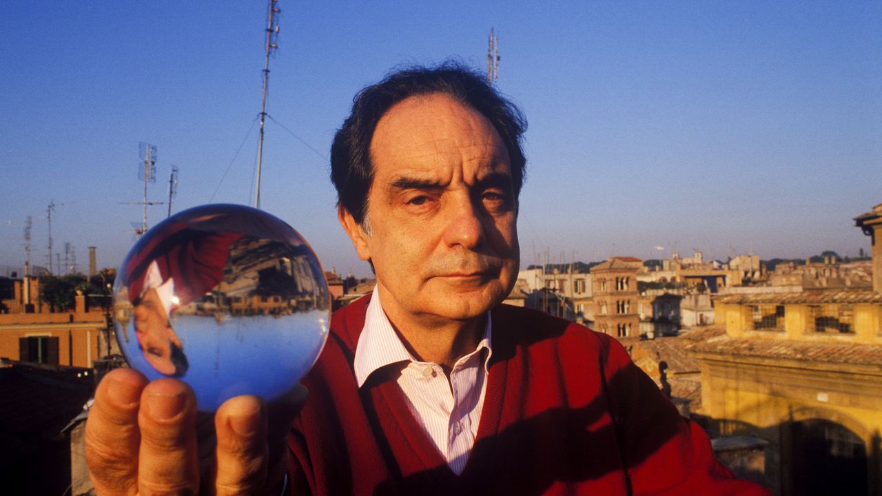 Italo Calvino e la sua interpretazione della fantascienza ‘al contrario’, il volto meno noto dello scrittore