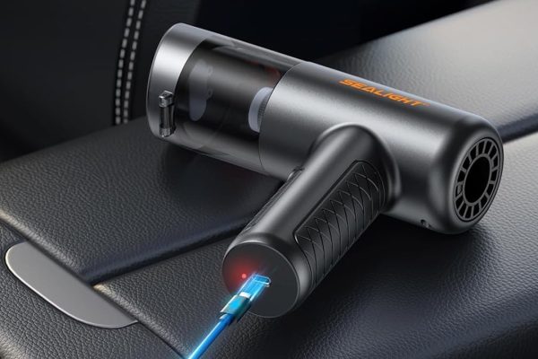 Aspirapolvere portatili super potenti per pulire l'auto e la casa a prezzi bassissimi, uno parte da appena 24,99€