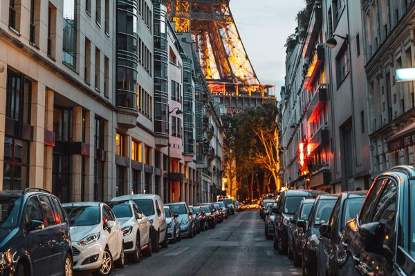 Francia, in arrivo un incentivo di 1.000 euro per auto elettriche, in aggiunta a quello esistente