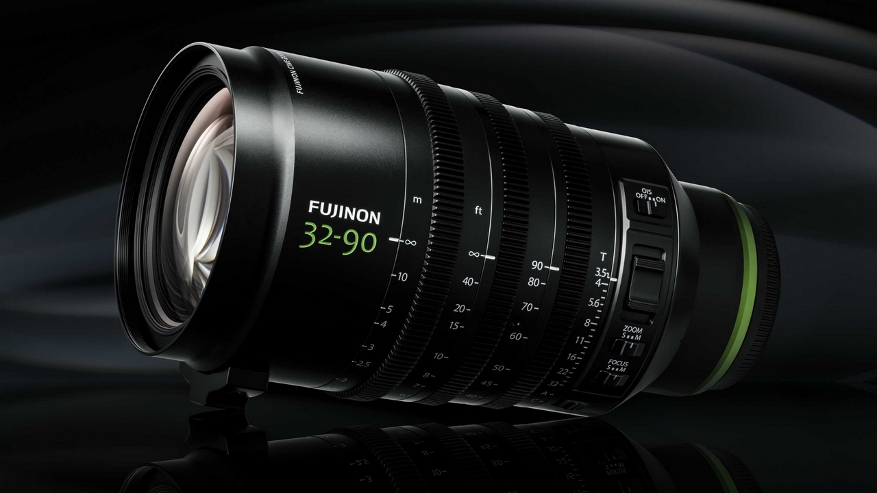 Fujifilm presenta l'obiettivo FUJINON GF32-90mmT3.5 PZ OIS WR: il primo zoom motorizzato per il Cinema Large Format