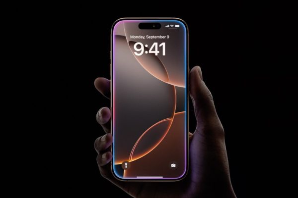 Gli smartphone premium sono sempre più richiesti: Apple perde quote e Google raddoppia le vendite