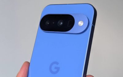 Google Pixel 10 è compatto e ha uno zoom 5x a 899€: basta per essere un best-buy?