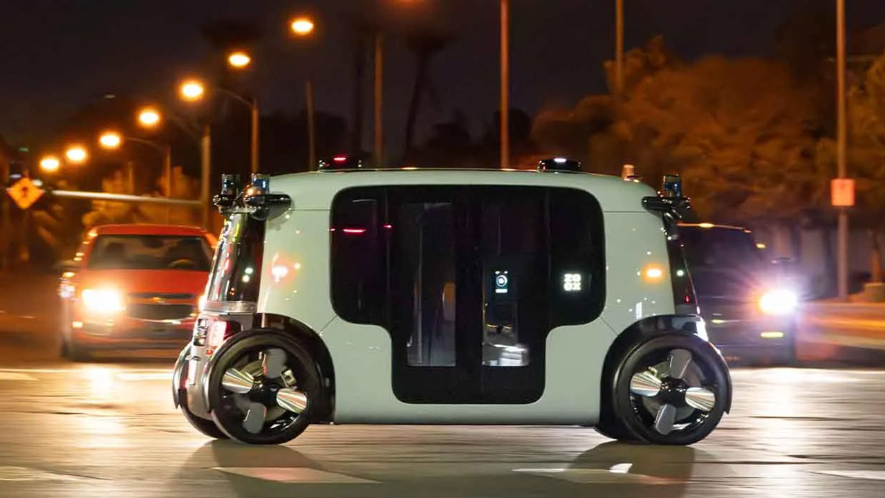I robotaxi di Amazon entrano in azione: Zoox avvia il servizio a Las Vegas