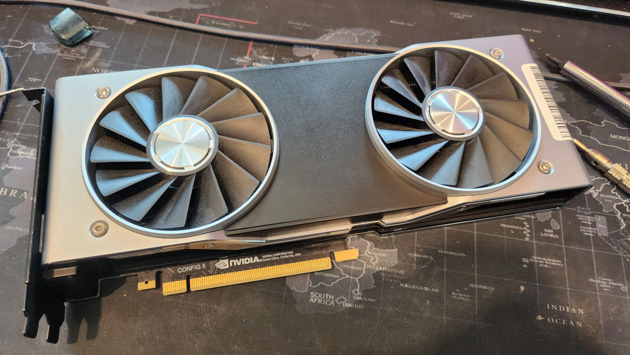 La GTX 2080 Ti mai arrivata sul mercato, più potente della RTX 2080 Ti: un sample emerge online