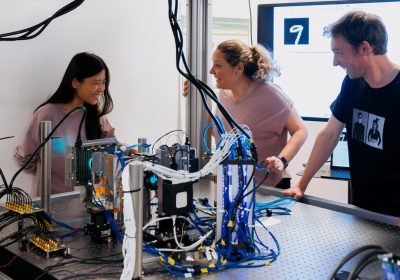 Microsoft Research sta lavorando su AOC, il computer che calcola con la luce