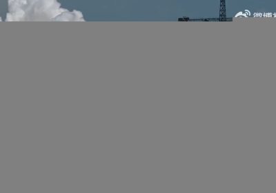 Nuovo test di accensione dei motori per il prototipo del razzo spaziale cinese Lunga Marcia 10 che porterà gli astronauti sulla Luna