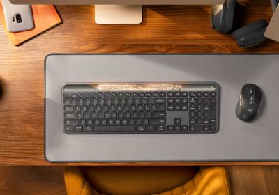 Signature Slim Solar+ K980, la nuova tastiera Logitech alimentata a energia solare