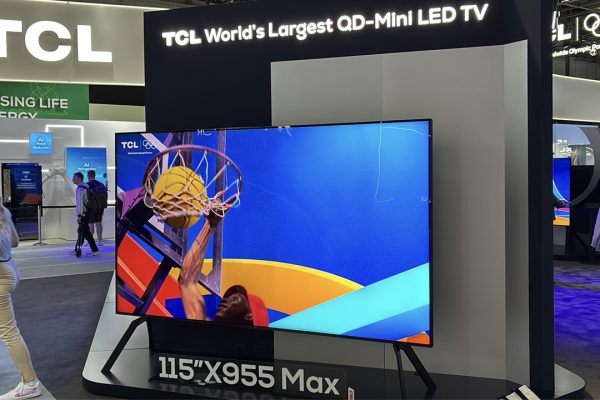 TCL a IFA 2025: TV Mini LED, smartphone NXTPAPER e smart home connessa