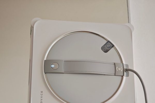 Recensione Ecovacs Windot W2S Omni, finestre pulite anche nei bordi