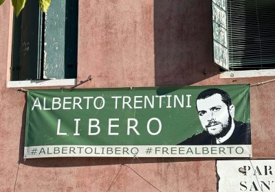 Alberto Trentini, i 300 giorni in carcere e un silenzio che non possiamo più accettare