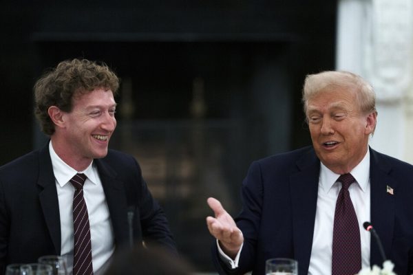 Trump scherza con Zuckerberg, ‘inizia la tua carriera politica’ – Notizie