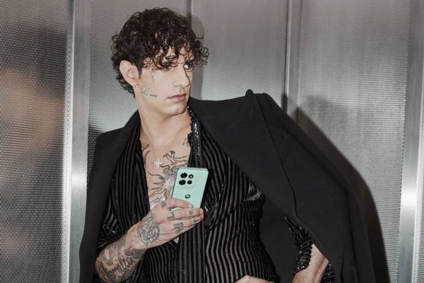 Motorola e Achille Lauro: una partnership per celebrare l’autenticità