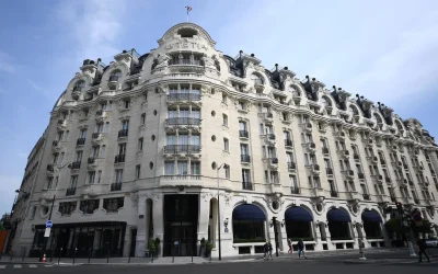 La quarta stagione di The White Lotus sarà girata in Francia, tra la Costa Azzurra e Parigi (ma non si sa ancora in quale hotel)