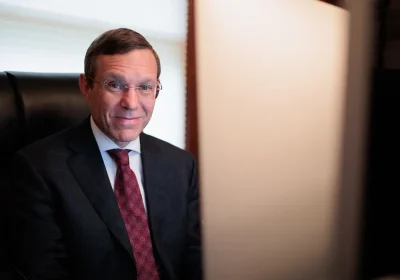 Cosa ha detto davvero Avi Loeb sulla cometa 3I/Atlas, sugli alieni e sul prendersi una vacanza prima del 29 ottobre