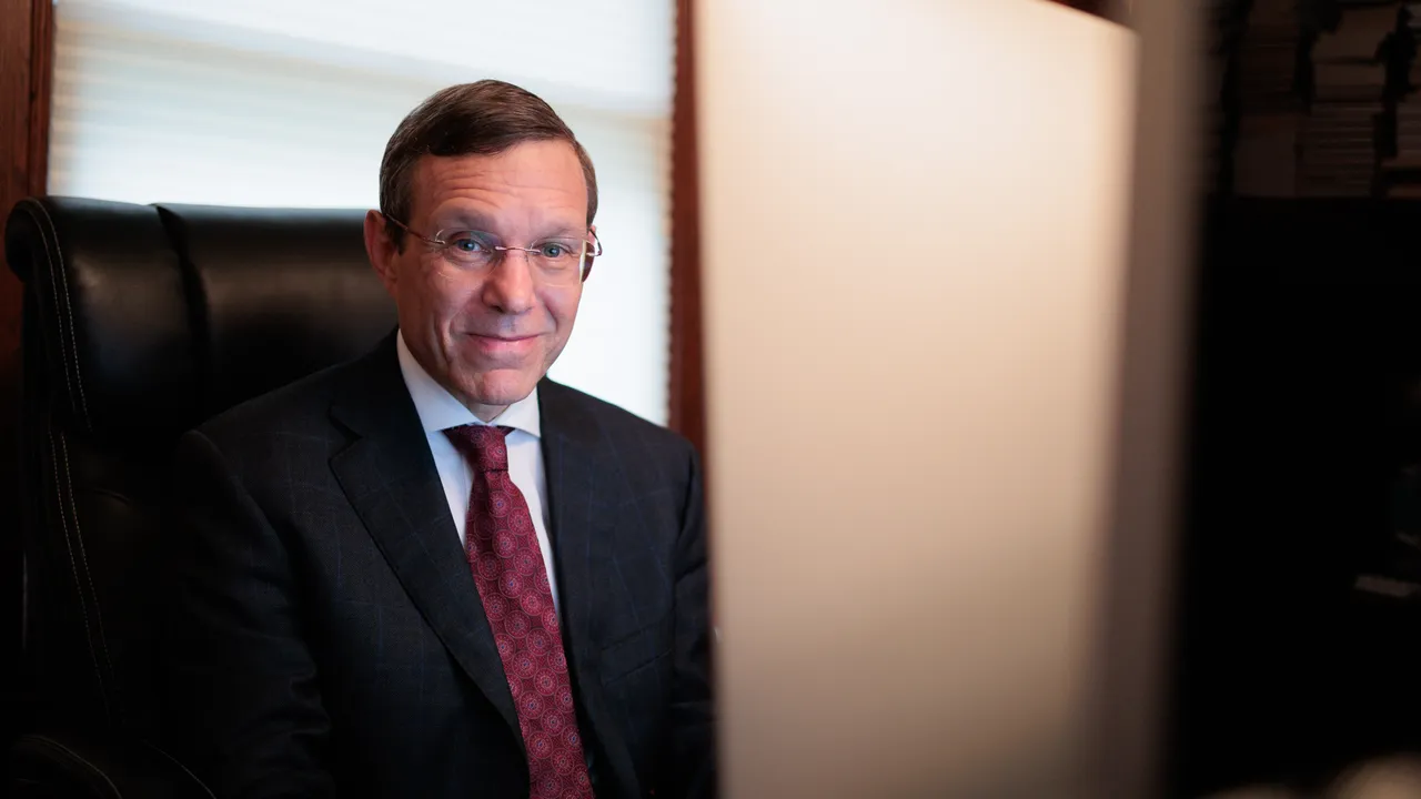 Cosa ha detto davvero Avi Loeb sulla cometa 3I/Atlas, sugli alieni e sul prendersi una vacanza prima del 29 ottobre