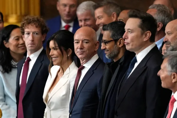 La spinta di big tech per arginare la regolamentazione europea su AI e digitale è entrata nel vivo, con il benestare di re Donald