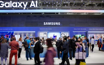 Atteso a fine mese lo smartphone con tre schermi di Samsung – Future Tech