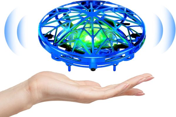 UFO Mini Drone, Children’s Drone Toys Hand Sensor Quadcopter Infrared Induction Flying Toy Gifts for Boys Girls Indoor Outdoor Aircraft for Kids Beginner
