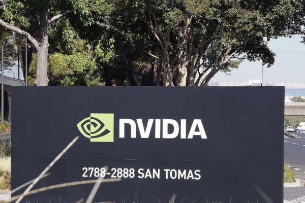 Boom IA traina Nvidia, la prima a valere 5.000 miliardi – Notizie