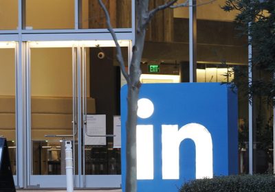 Garante, da lunedì Linkedin addestrerà l’IA con dati utenti – Notizie