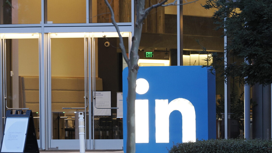 Garante, da lunedì Linkedin addestrerà l’IA con dati utenti – Notizie