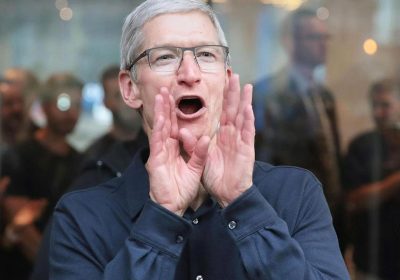 Apple chiude un anno fiscale da record. E Tim Cook promette faville per il prossimo trimestre
