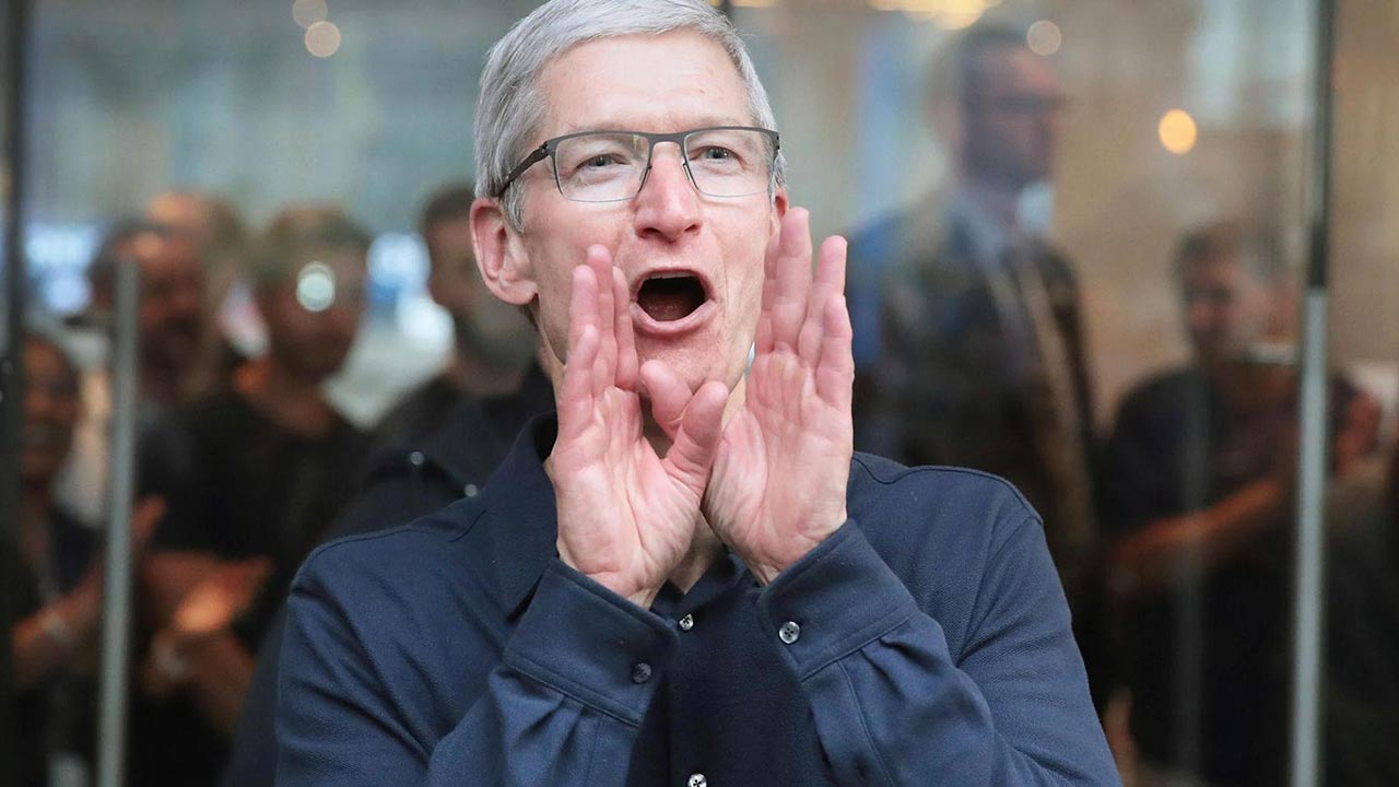 Apple chiude un anno fiscale da record. E Tim Cook promette faville per il prossimo trimestre
