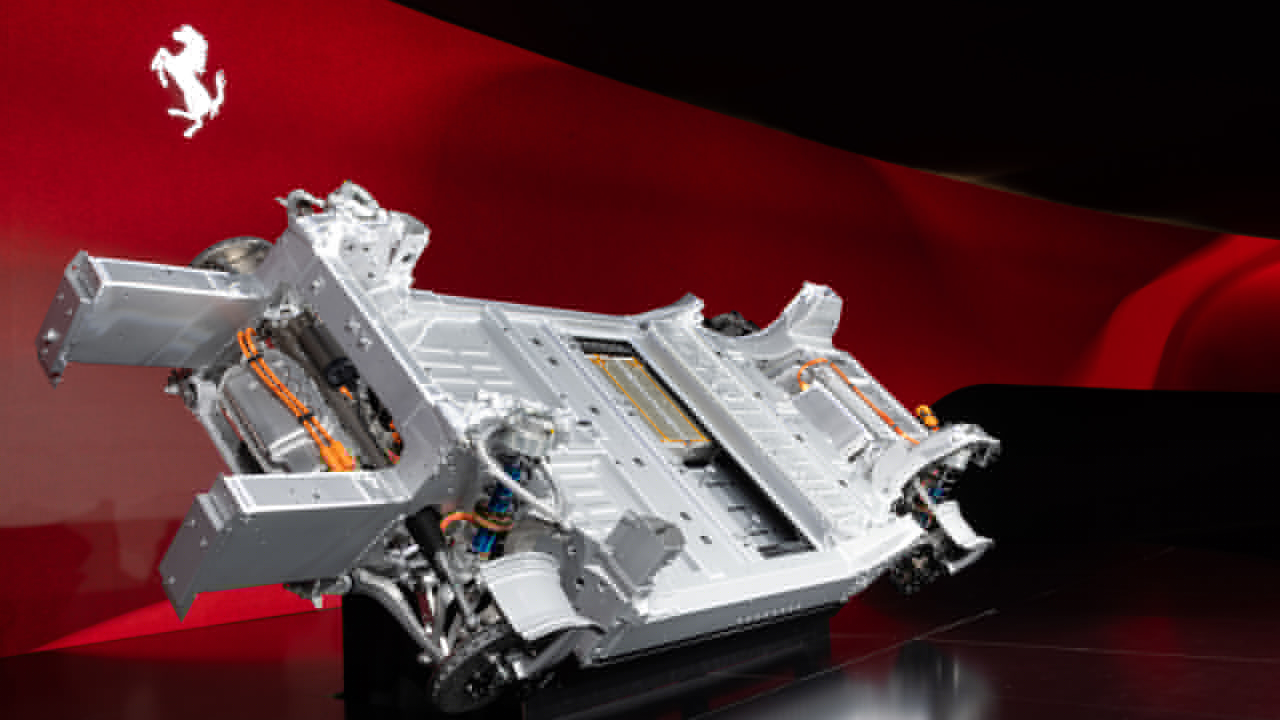 Ferrari Elettrica, Maranello esce allo scoperto: ecco le specifiche tecniche del mostro