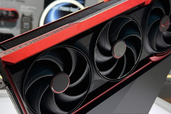 GPU introvabili: Microsoft accusa i miner crypto di rubare risorse all’intelligenza artificiale