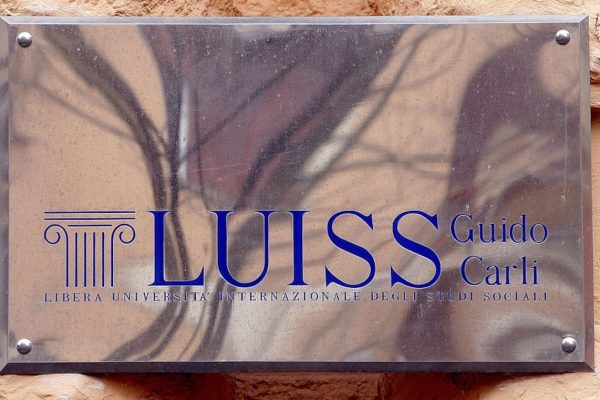 Alla Luis arriva LockBox: l’app per il detox digitale che favorisce studio e socalità