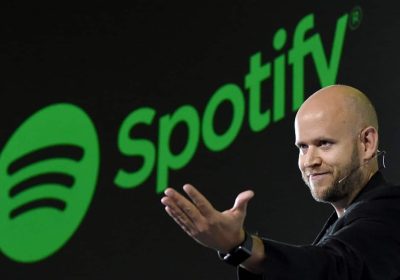 Daniel Ek, il fondatore di Spotify si dimette da ceo: diventerà presidente esecutivo