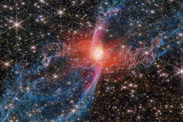 Il telescopio spaziale James Webb ha catturato una bellissima immagine della Nebulosa del Ragno Rosso