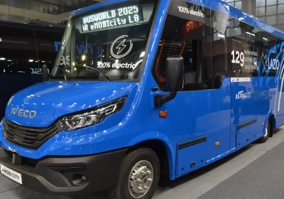 Iveco fornirà 129 minibus elettrici alla regione Lazio, accordo da 49 milioni di euro