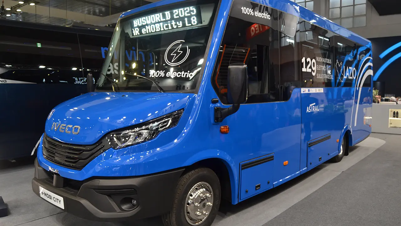 Iveco fornirà 129 minibus elettrici alla regione Lazio, accordo da 49 milioni di euro
