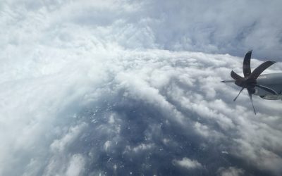 Le immagini nell'occhio dell'uragano Melissa catturate da una Canon EOS R5 e da un iPhone 16 Pro Max