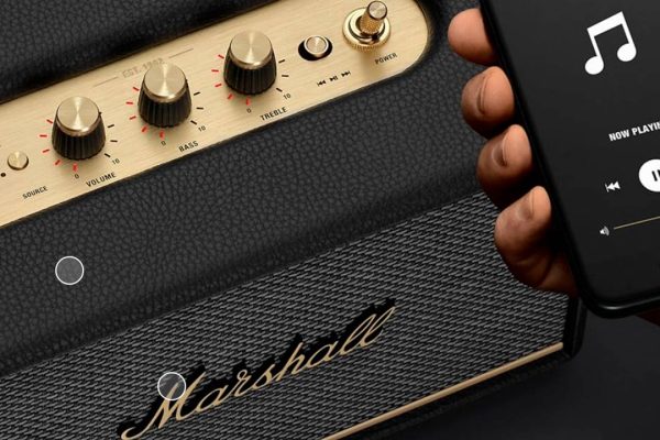 Marshall Acton III in promo su Amazon in 2 colori: cassa Bluetooth premium per nostalgici e non solo