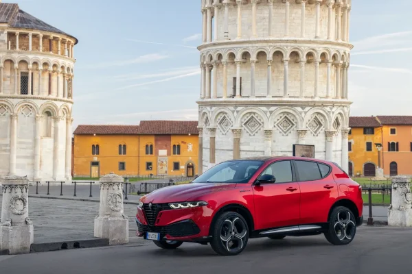 Nuova Alfa Romeo Tonale, ecco il restyling 2025, motori (anche diesel), prova e prezzi