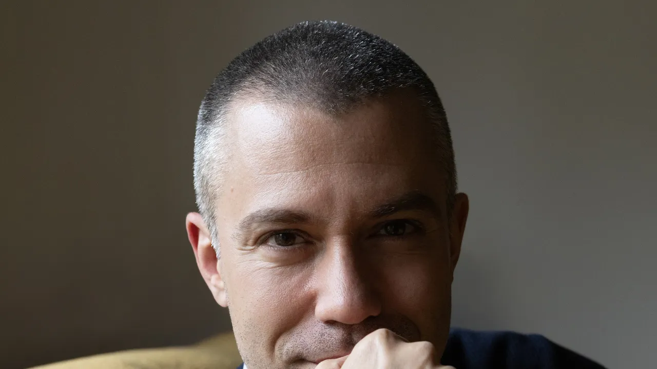 Saverio Raimondo: “Il peggior anno della storia? Il più comico di tutti”