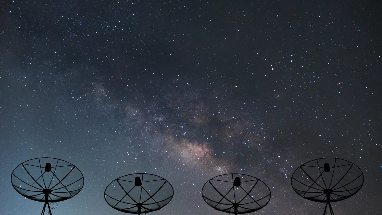 Una costellazione di satelliti per fermare il riscaldamento globale, cosa potrà mai andare storto con questa nuova idea di Elon Musk?