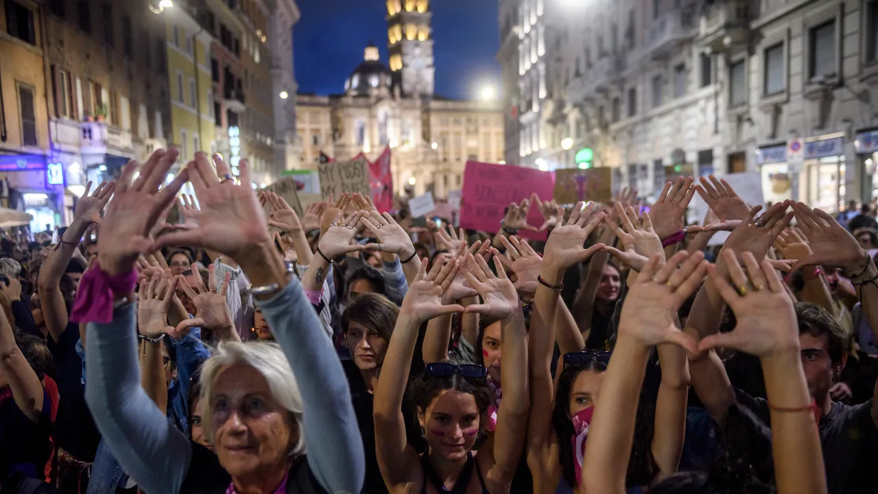 Le iniziative promosse in Italia per la Giornata internazionale per l’eliminazione della violenza contro le donne