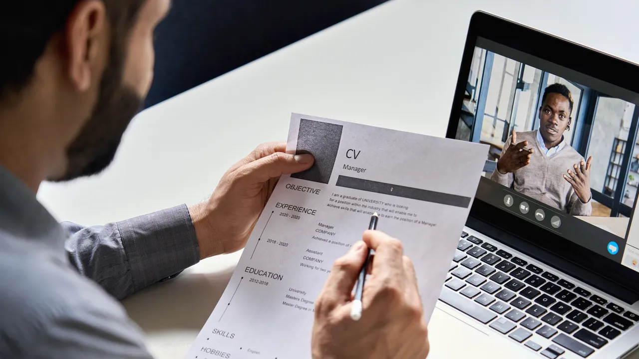 Lettera di presentazione, perché ormai ChatGpt e gli altri LLM l’hanno resa perfetta ma inutile