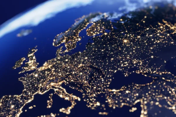 Space economy europea: l’Esa raccoglie più di 22 miliardi, ma l’industria non sembra guadagnarci. Come leggere i dati di un bilancio a dir poco complesso