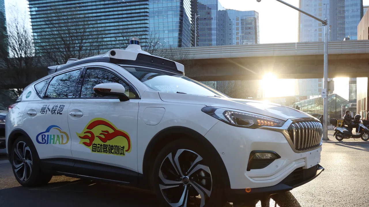 Come la Cina vuole dominare anche il mercato dei robotaxi