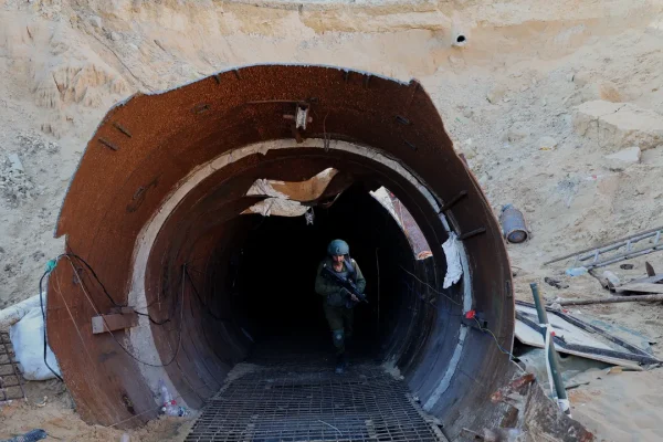 Quale destino per i 200 miliziani di Hamas intrappolati nei tunnel della Striscia di Gaza? Israele e USA non sono d’accordo